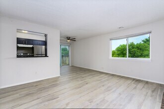 Building Photo - Riverside Heights Apartments