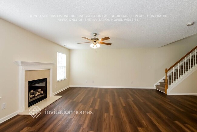 Building Photo - 10728 Glenluce Ave