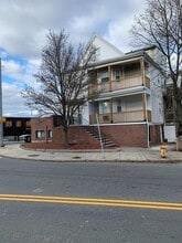 Building Photo - 502 Beach St