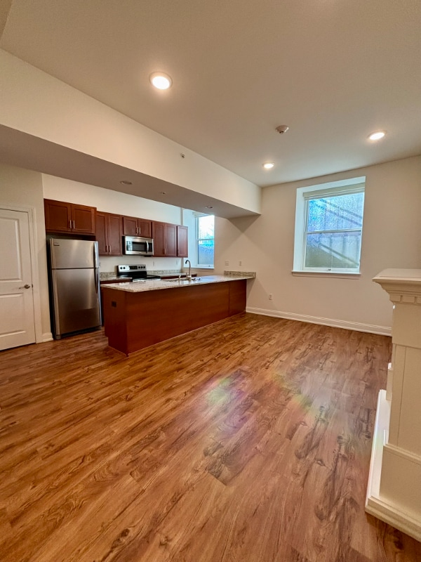 Building Photo - 591 Terrace Park