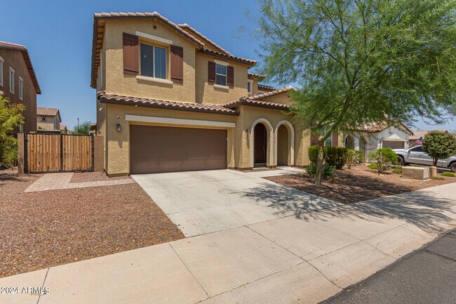 Building Photo - 21366 W Almeria Rd