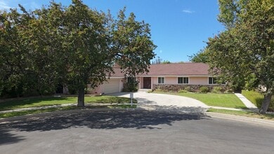 Building Photo - 19647 Merridy St