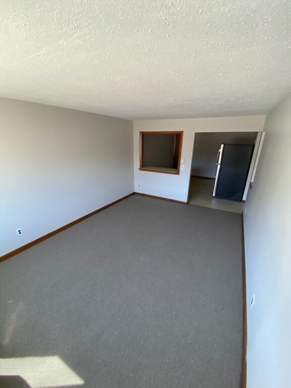 5 Turnpike Rd Unit 323, Townsend, MA 01469 Condo for Rent in Townsend