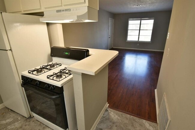 Building Photo - 3641 N MacGregor Way