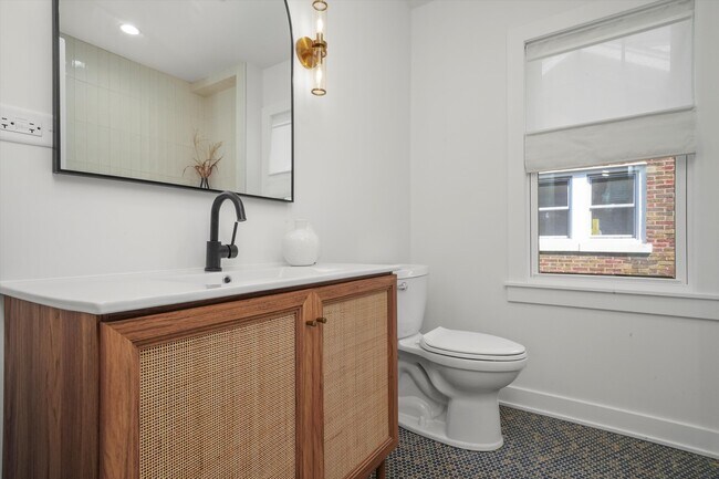 Foto del edificio - 448 Berkshire St
