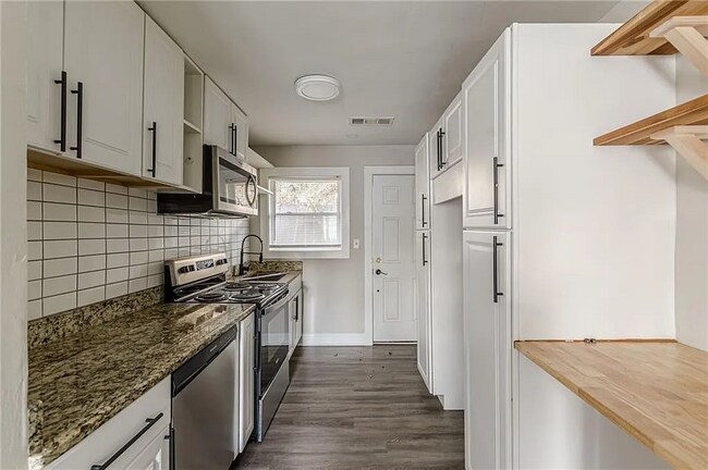 Foto del edificio - 919 Hobson St SW