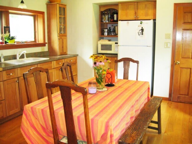Foto del edificio - 179 Sunnycrest Rd