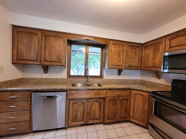 Foto del edificio - 1407 S Theodore St