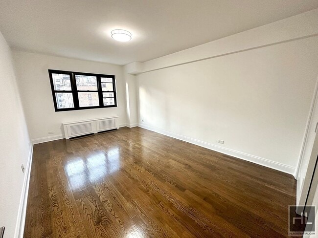 Building Photo - EAST 35 STREET