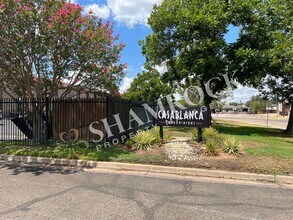 Building Photo - 1421 S 12th St