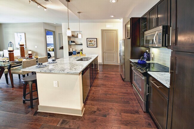 Foto del edificio - Stylish 3 Bedroom Suite: Modern Urban Escape