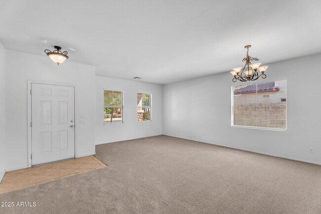 Building Photo - 4912 S Sandstone St