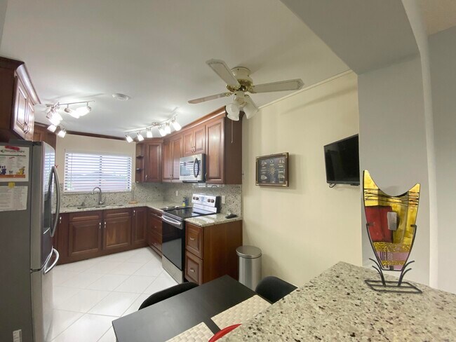Foto del edificio - 7770 Tahiti 301 Ln