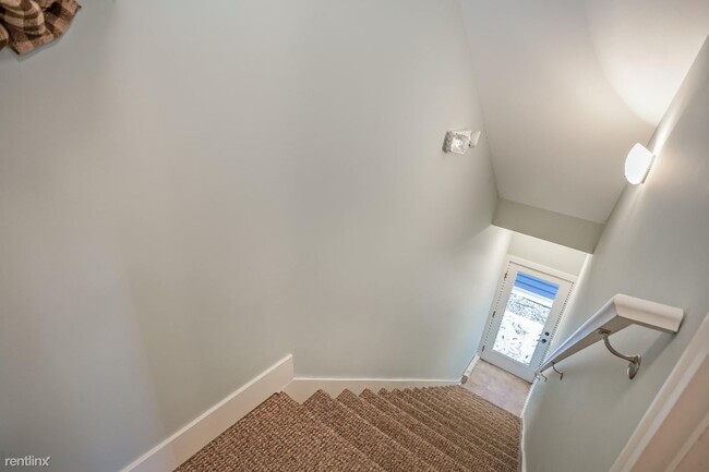 Building Photo - 2 br, 2 bath Condo - 2056 Celadon Drive No...