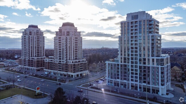Building Photo - UV2 North Tower