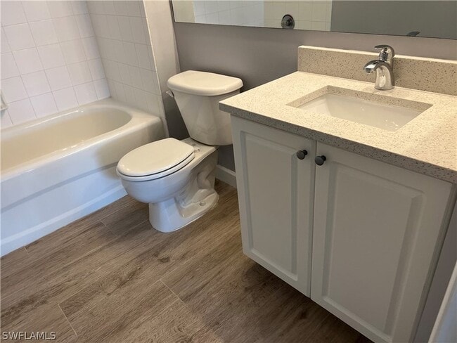 Foto del edificio - 1205 Wildwood Lakes Blvd
