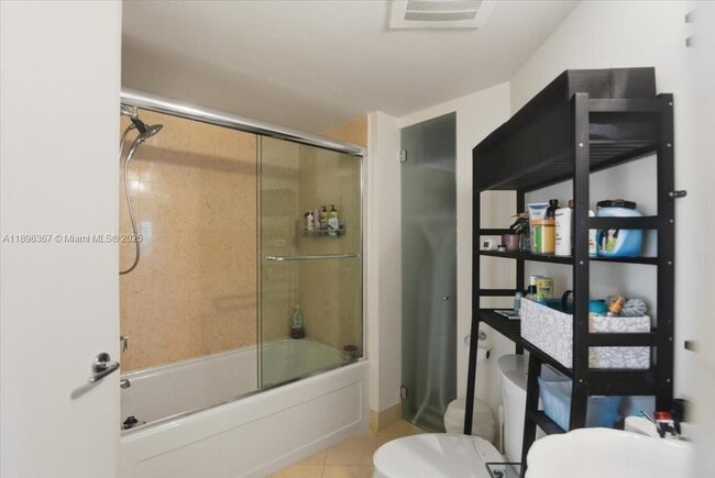 Photo - $5,500MONTHLY;20000 E COUNTRY CLUB DR #516... House