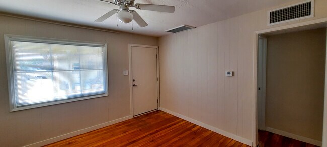 Foto del edificio - 1238 E Pierce St