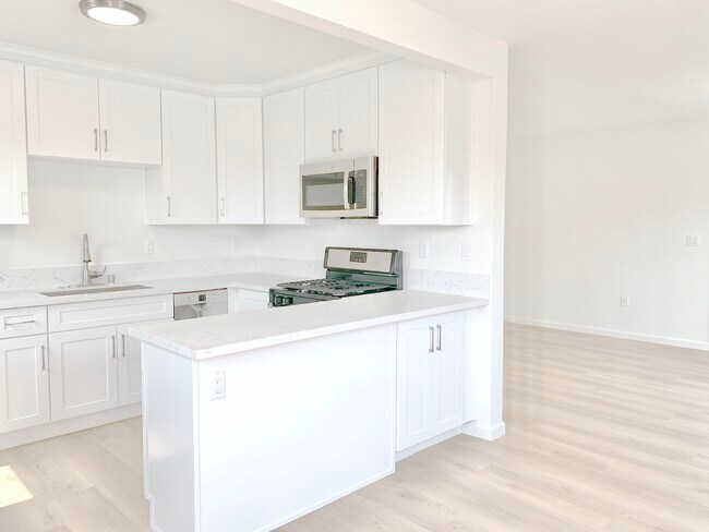 Foto del edificio - 2022 W 35th St