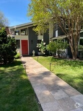 Building Photo - 224 Encinal Ave