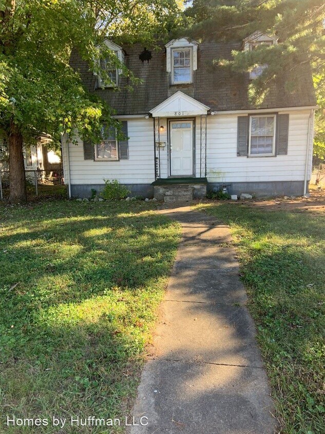 Primary Photo - 3 br, 1.5 bath House - 801 E Riverside Drive