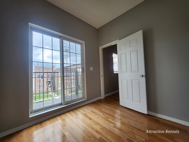 Foto del edificio - 5906 S La Salle St