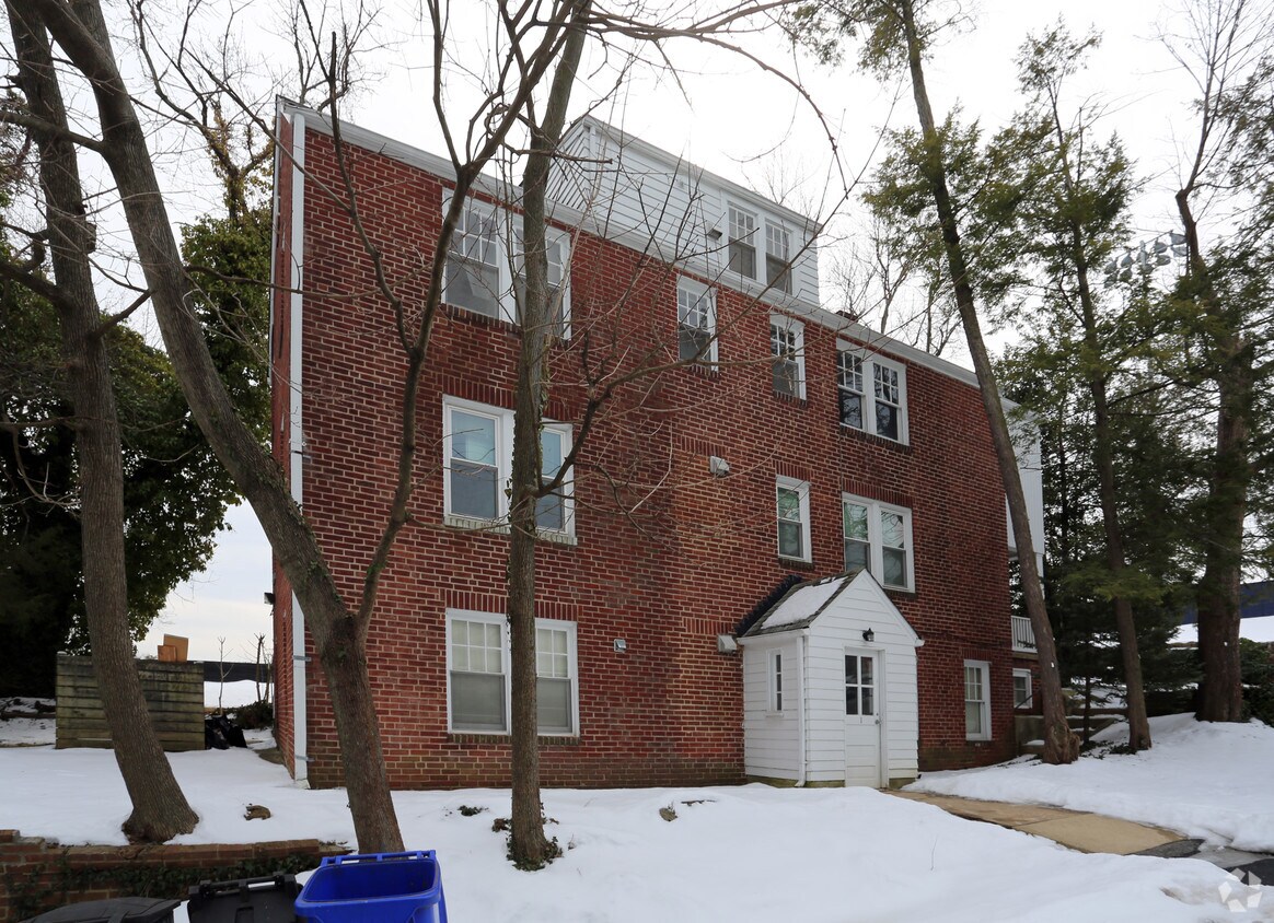 Foto principal - 7815 Greenwood Ave