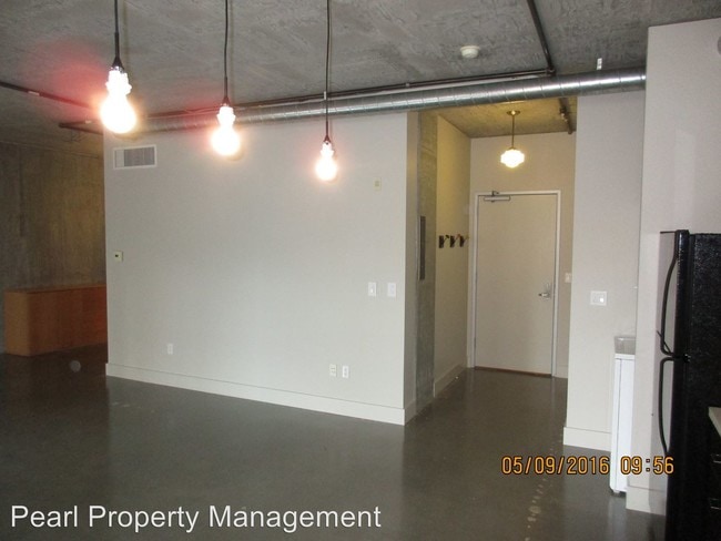 Foto del edificio - 411 NW Flanders St