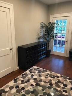 Foto del edificio - Charming Remodeled 1 Bedroom / 1 Bathroom on Briarcliff Road -Prime Location!