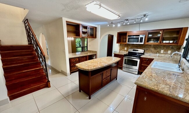 Building Photo - 47-495-495 Hui Aeko Pl