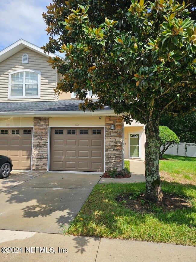 Building Photo - 3750 Silver Bluff Blvd