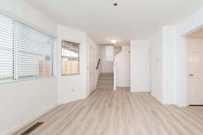 Foto del edificio - 924 E Cotati Ave