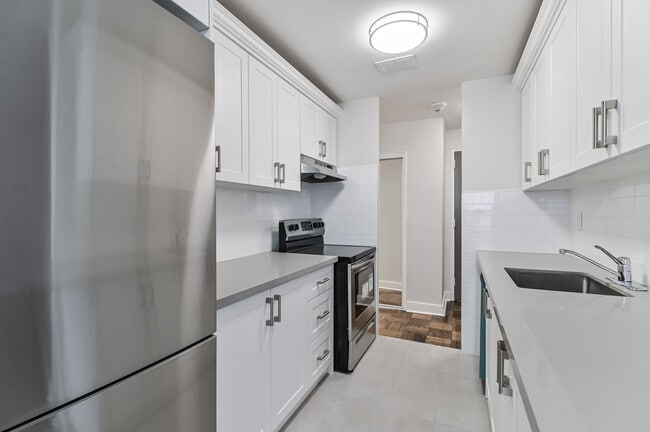 Building Photo - Avenue Park Apartments