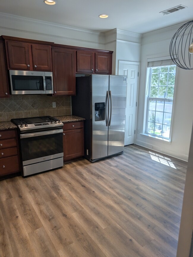 Foto del edificio - 2159 Weldonberry Dr NE