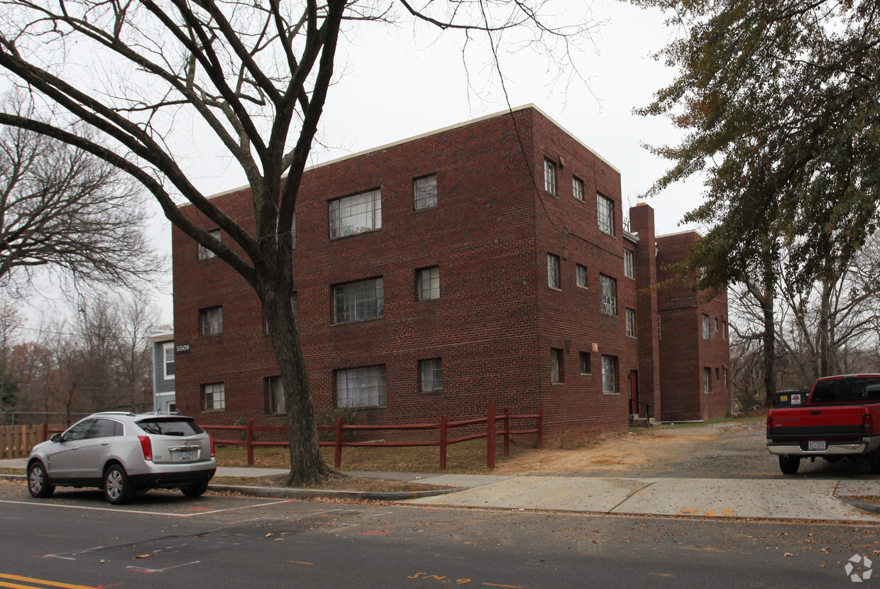 Building Photo - 5509 Nannie Helen Burroughs Ave NE