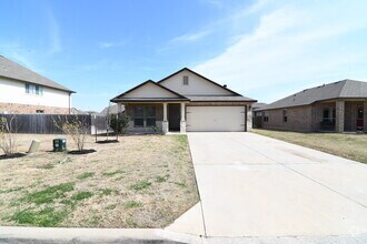 Building Photo - 1317 Blue Leaf Dr