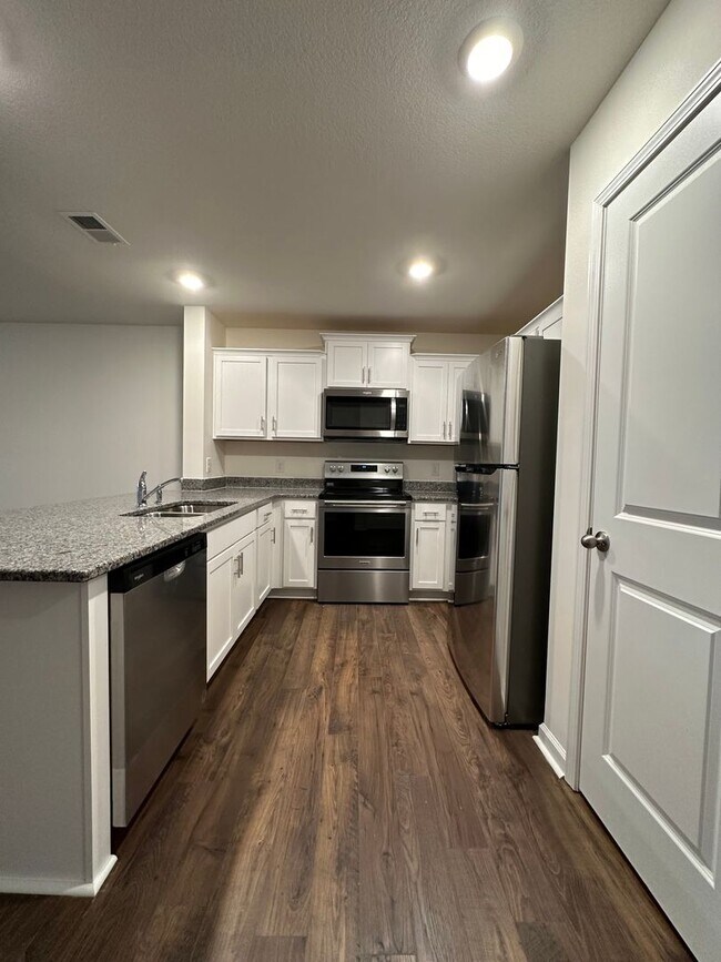 Foto del edificio - 3 Bedroom / 2.5 Bath Townhome Kingsport, TN