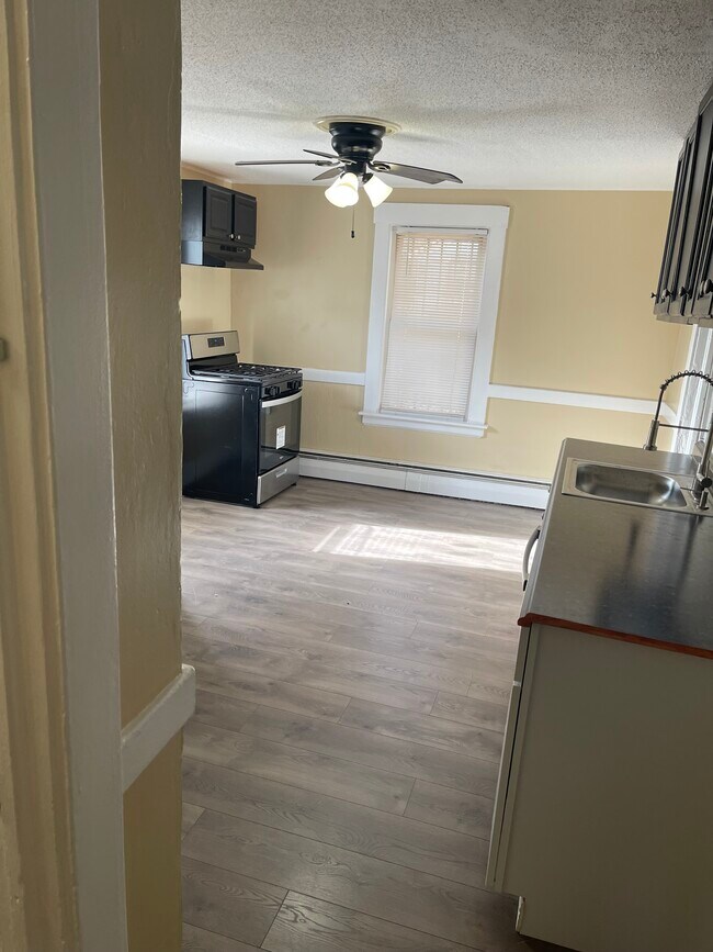 Foto del edificio - 122 Clark St