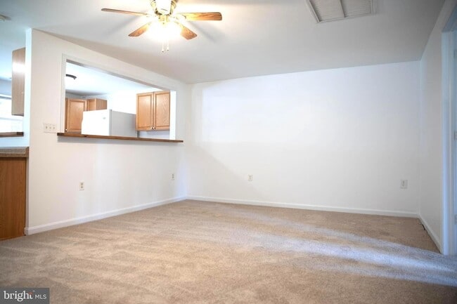 Building Photo - 1967 Mountain View Rd