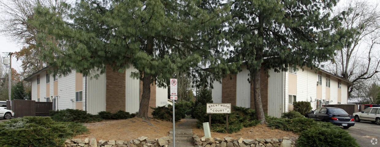 Building Photo - Brentwood Court