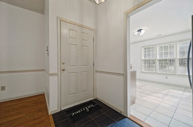 Building Photo - 109 Larkspur Hollow