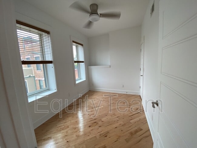 Building Photo - 1413 Race St