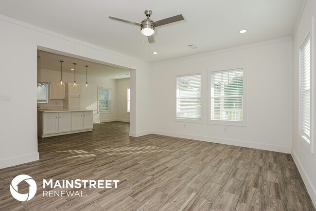 Foto del edificio - 4330 Fernwood Ave