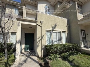 Building Photo - 12076 S Broadway