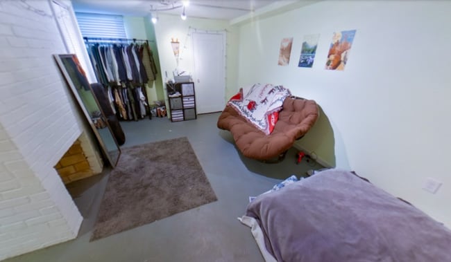 Building Photo - Fenced-in backyard + Washer & Dryer + Pet Friendly + Recently remodeled! Available August 1st!