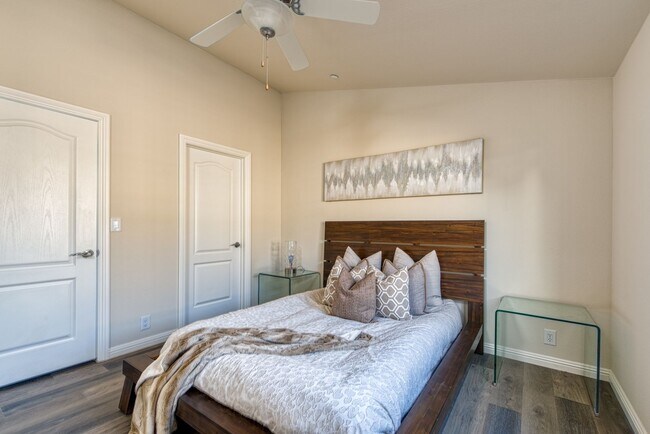 Building Photo - Remodeled Modern 3 Bed/2 Bath National City