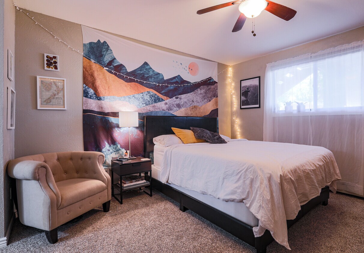 Bedroom #1 - 665 Manhattan Dr