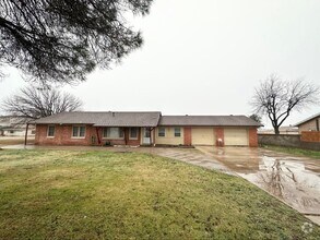 Building Photo - 4503 Princeton Ave