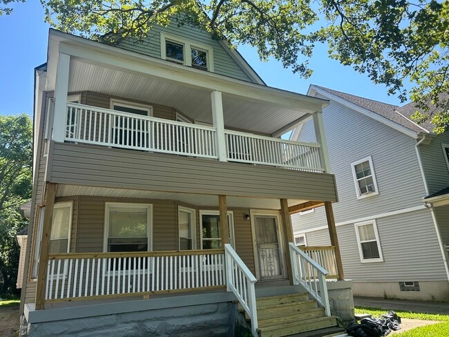 Building Photo - 2185 E 71st St