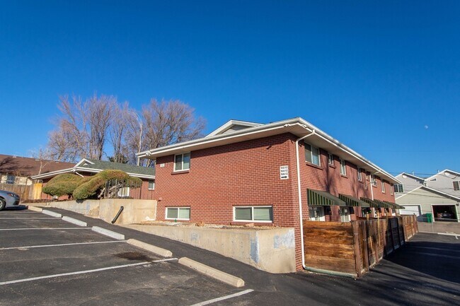 Building Photo - 1650 Routt St